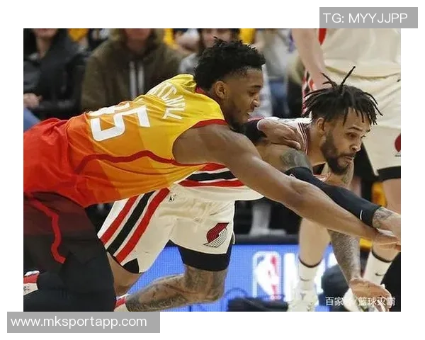 戈贝尔半场压哨补篮改判干扰球无效引发热议挑战成功背后故事揭秘